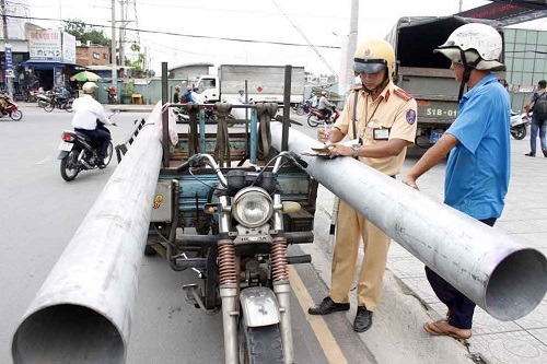 xe ba gác chở cồng kềnh